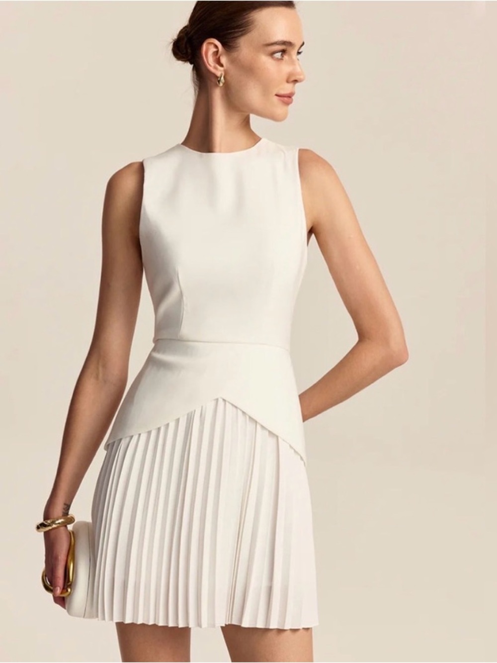 Commense Sleeveless White Pleated Mini Dress - Picture 2 of 6